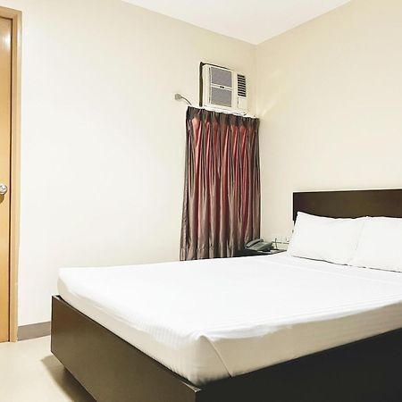 Emerald Suites Cdo Cagayan de Oro Quarto foto