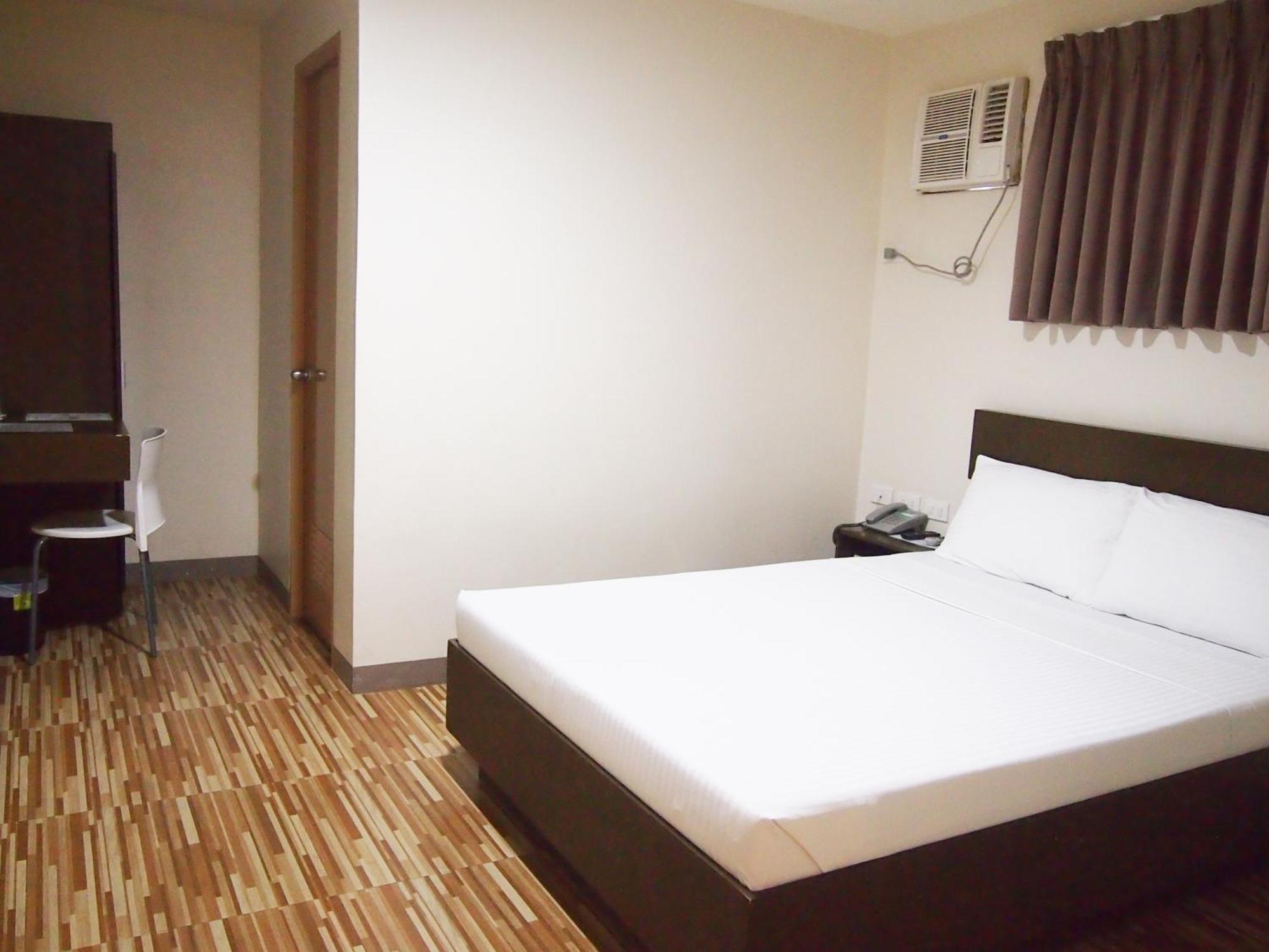 Emerald Suites Cdo Cagayan de Oro Exterior foto