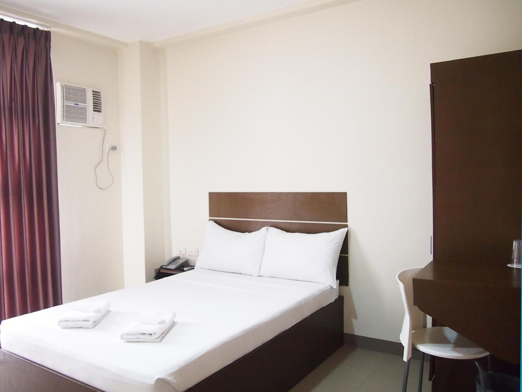 Emerald Suites Cdo Cagayan de Oro Quarto foto