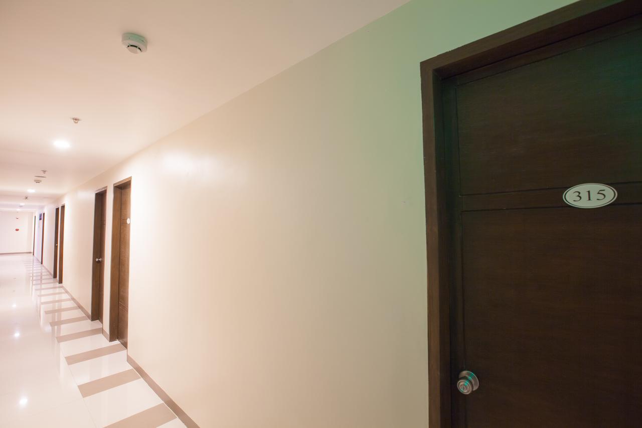 Emerald Suites Cdo Cagayan de Oro Exterior foto