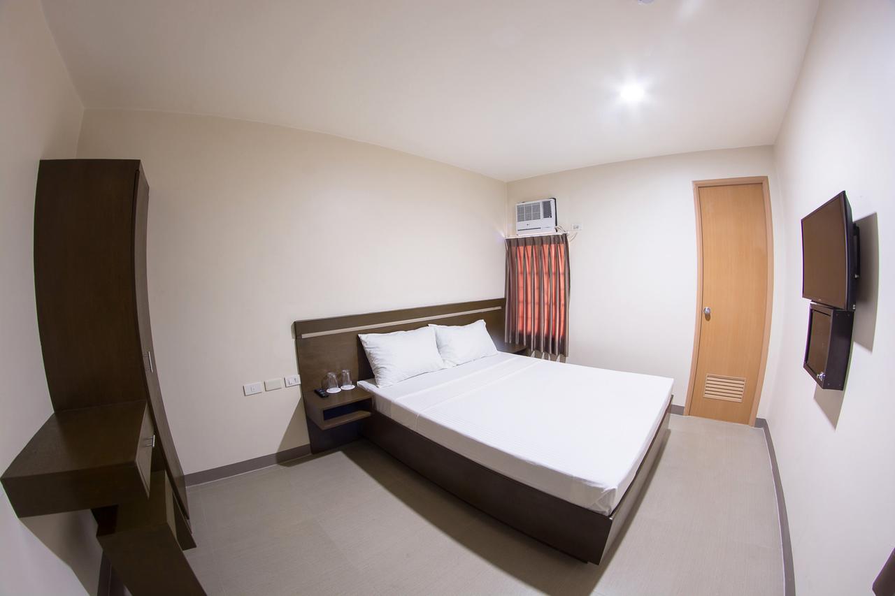 Emerald Suites Cdo Cagayan de Oro Quarto foto
